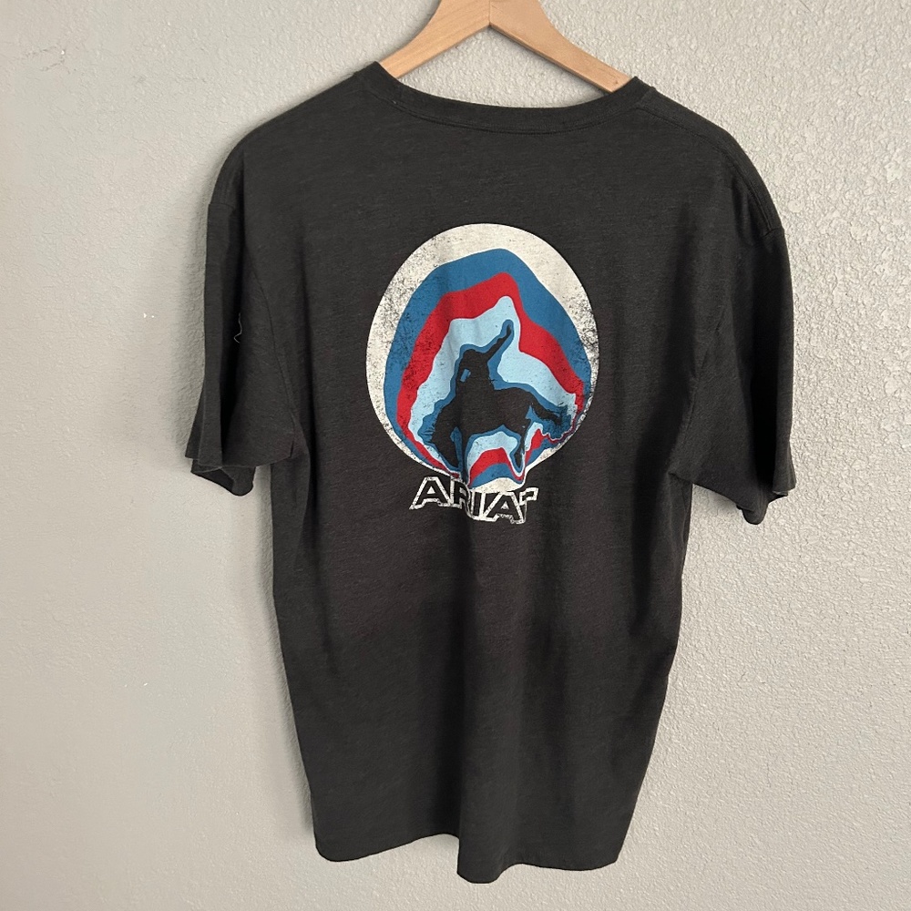 Ariat t shirt